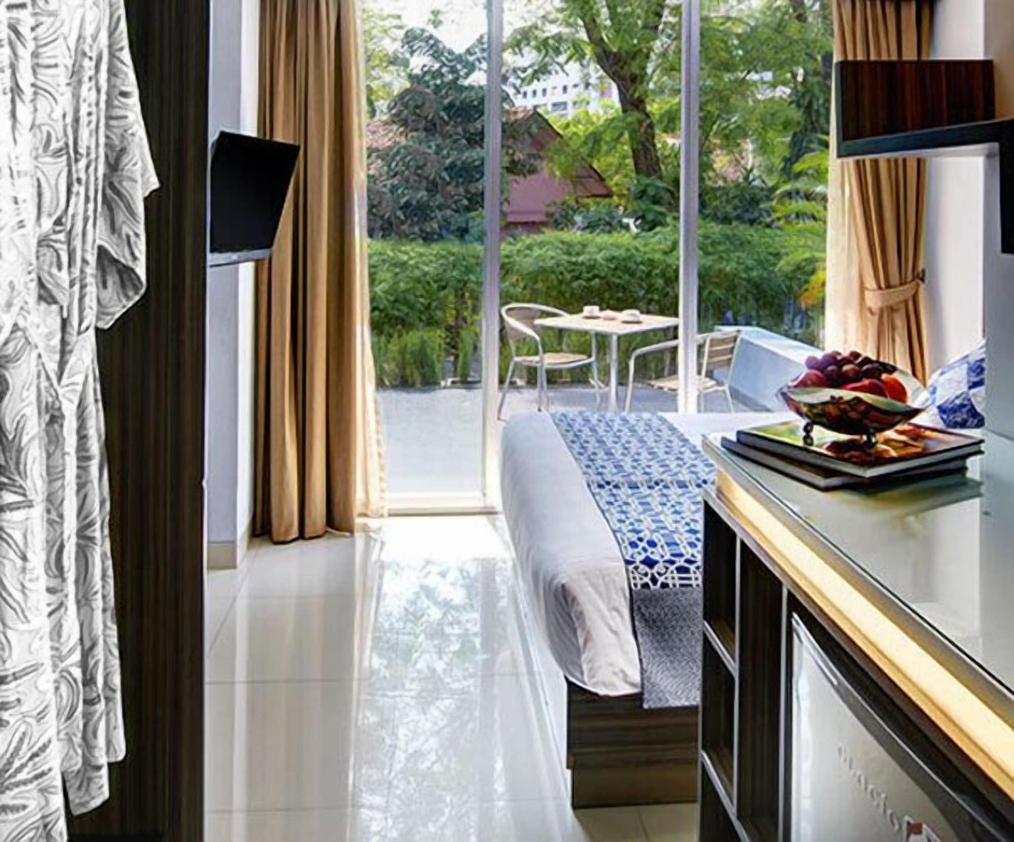 Sampit Residence Managed By Flat06 Giacarta Esterno foto