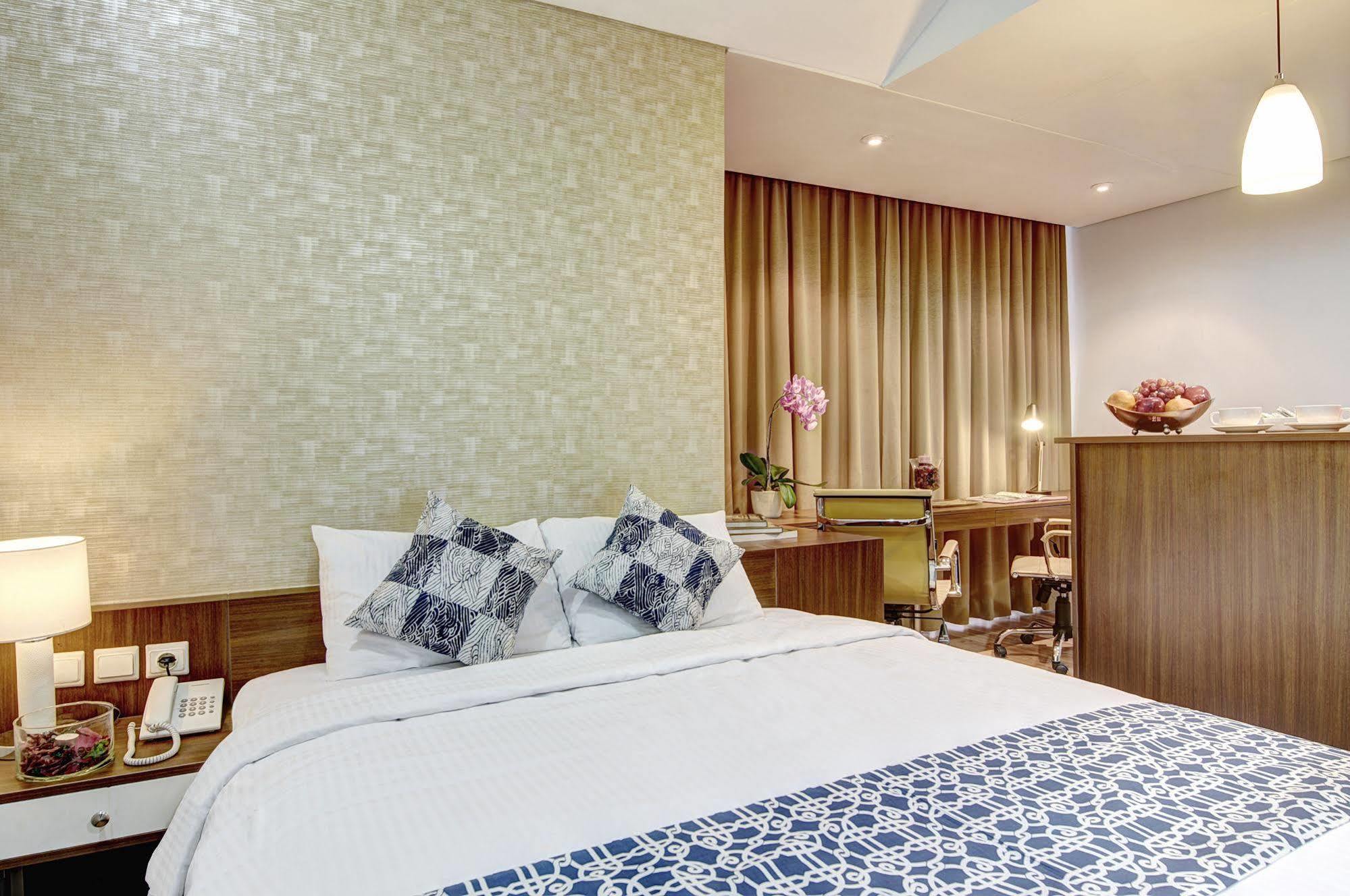 Sampit Residence Managed By Flat06 Giacarta Esterno foto