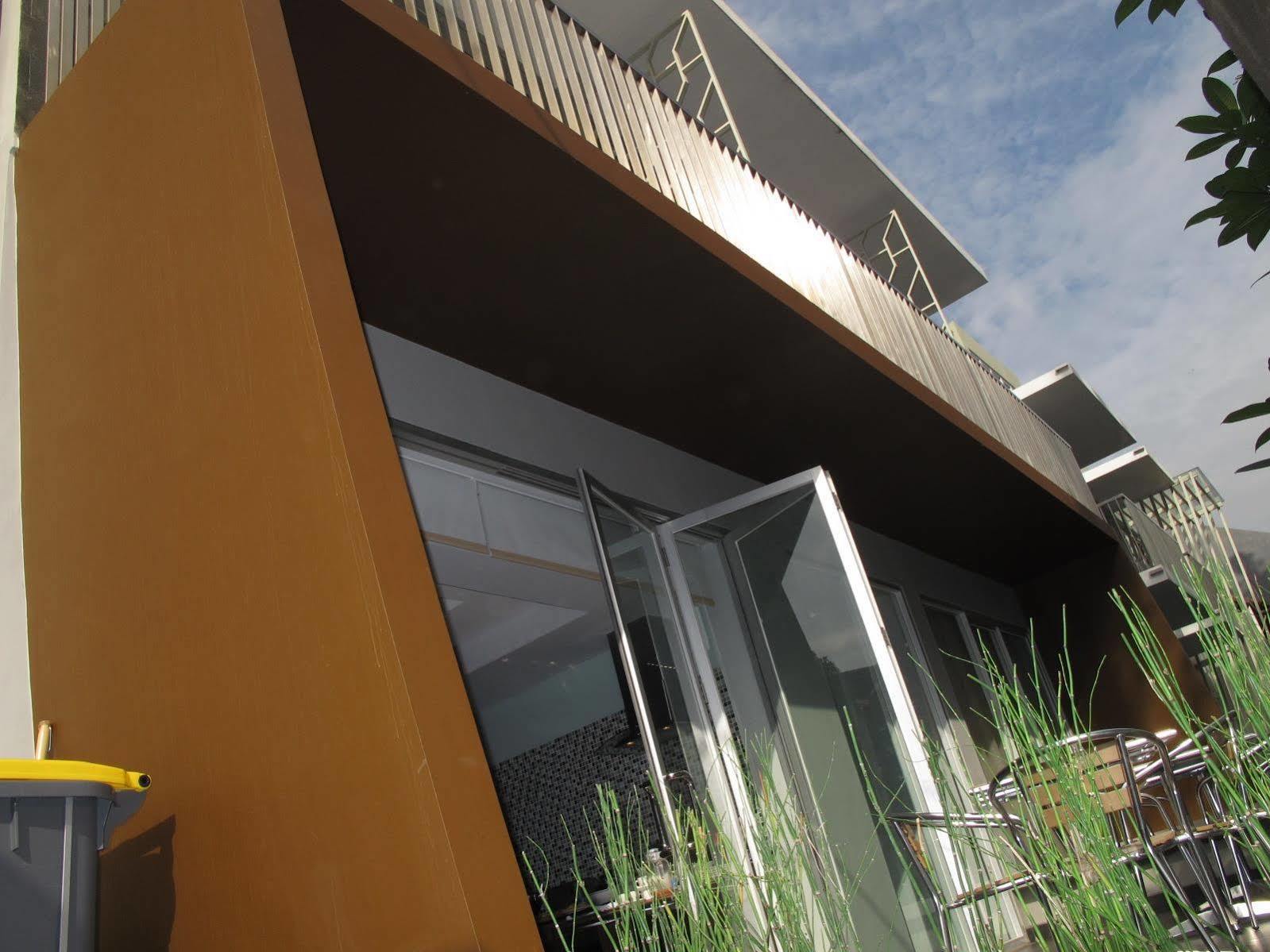 Sampit Residence Managed By Flat06 Giacarta Esterno foto
